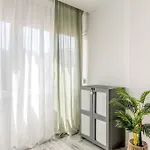 Lovely 3-bedroom W/ Free Parking On Premises *